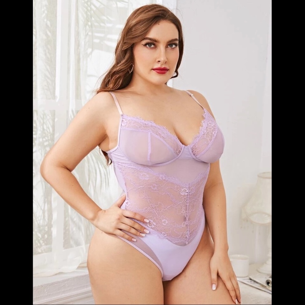 Plus Contrast Lace Mesh Teddy Bodysuit